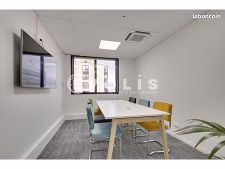bureau 660 m²