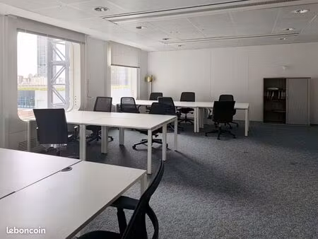 bureau privé à louer pour 5 personnes à paris la defense tour ariane