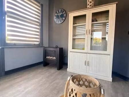 appartement 2 chambres à coxyde  cuisine colorée