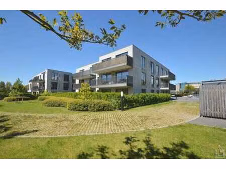 recent nieuwbouwappartement met 1slpk + carport