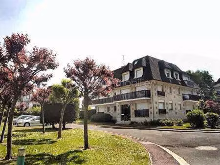 vente appartement t1 bord de mer à deauville (14800) : à vendre t1 bord de mer / 31m² deau