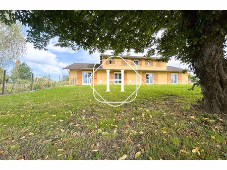 maison viriat 6 pièce(s) 148.21 m2