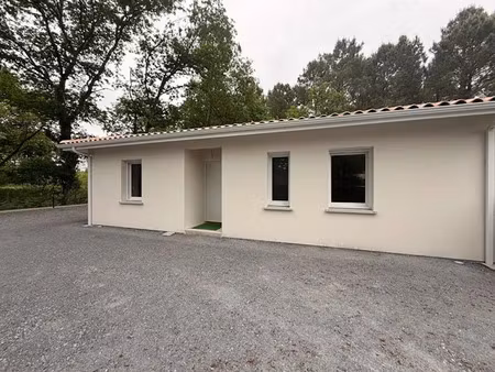 location maison 6 pièces 96 m² à belin-béliet (33830)  1 600 €