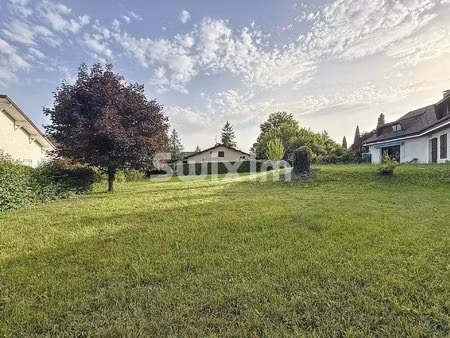 terrain constructible à vendre de 613m2!