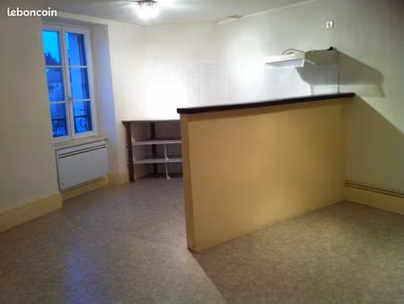 appartement t3 plein centre de prayssac