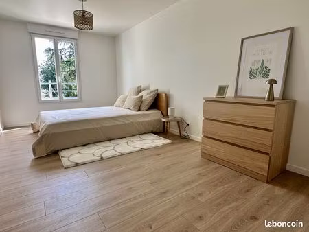 à louer – appartement 4 pièces en duplex  meublé  avec jardin et parking – neuilly-plaisan