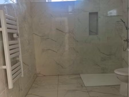 bel appartement refait à neuf