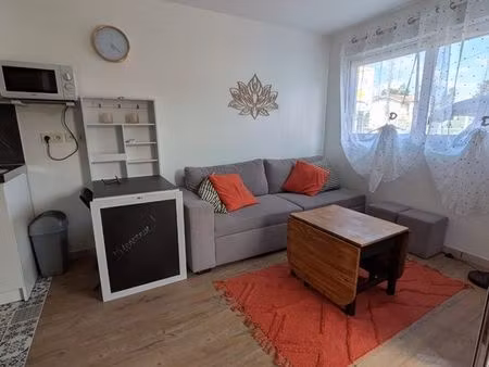 à louer – t2 meublé 23 m² en résidence étudiante sécurisée – proche enit  staps et ifsi
