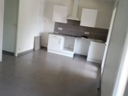 location t2 sur cabries