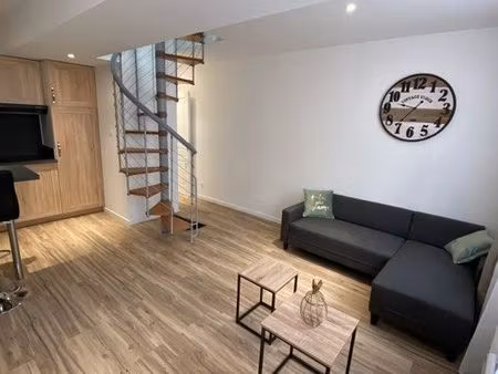 magnifique t2 en duplex de 40m² situé à aire-sur-la-lys