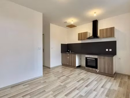 ? f3 65m² rénové – jardin privatif – résidence de charme