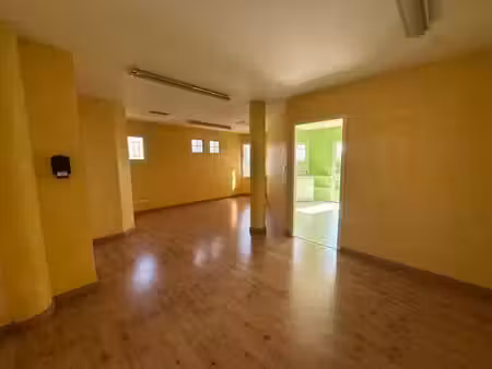 location locaux professionnels 60 m² à muret (31600)  785 €