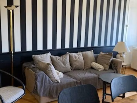 a louer  centre ville de privas  appartement t3   très agréable et lumineux  libre 1er mai