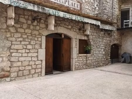 maison de village en pierre