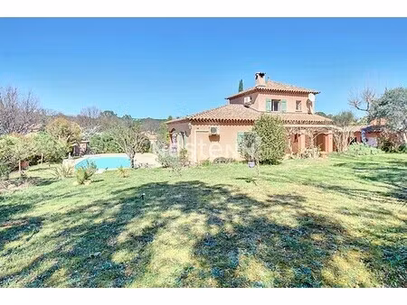 maison de luxe à vendre à le thoronet