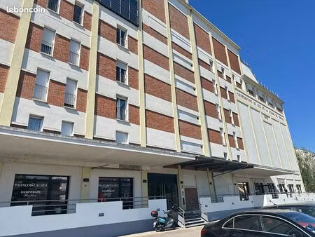 local commercial 39 m² saint julien les villas