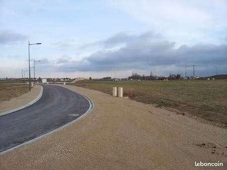 terrain 833 m² lusigny sur barse