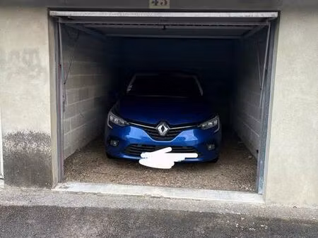garage libre à vendre