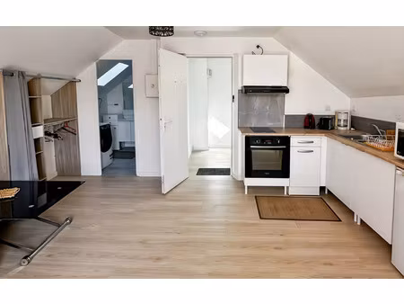 location appartement  m² t-2 à tours  575 €