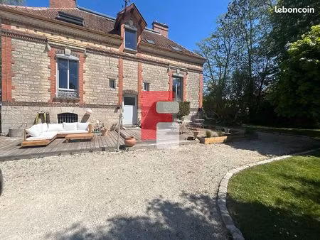 propriété 8 pièces 206 m²