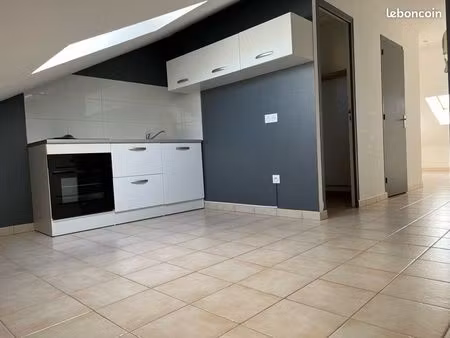 appartement t2 les ayvelles
