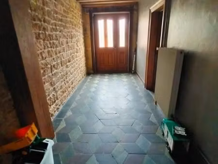 maison 7 pièces 214 m²