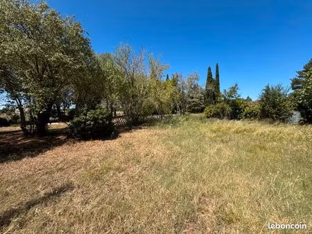 terrain 745 m² villepinte