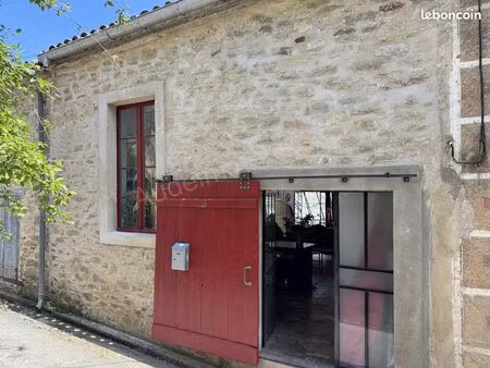maison de village 2 pièces 144 m²