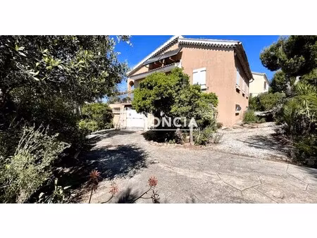 maison de luxe à vendre dans le quartier pin rolland-maregau