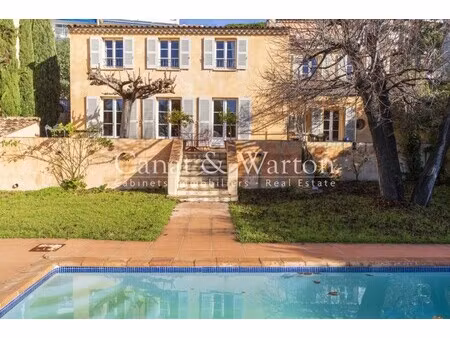 villa de luxe à vendre dans le quartier mourillon-sud