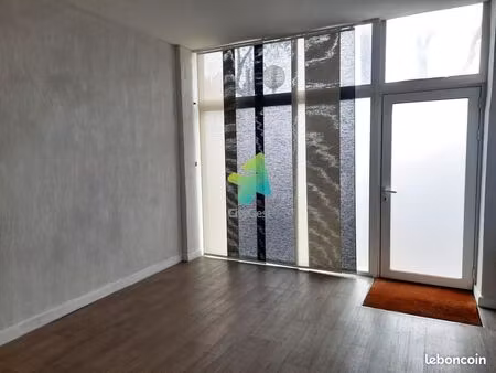 bureaux 78 m²