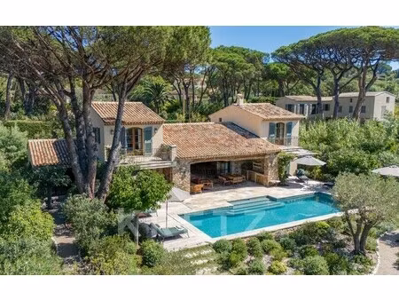 villa de luxe à vendre dans le quartier zone ouest urbaine