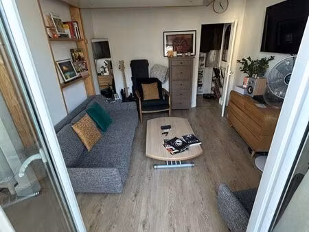 appartement vincennes 94300 (dernier étage avec balcon)
