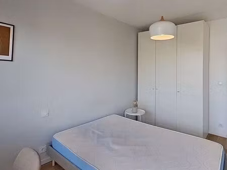 chambre 1 pièce 27 m²