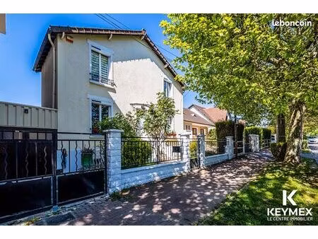 maison 5 pièces 80 m²