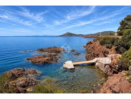 villa de luxe à vendre à agay