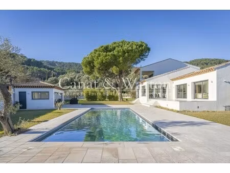 villa de luxe à vendre dans le quartier centre