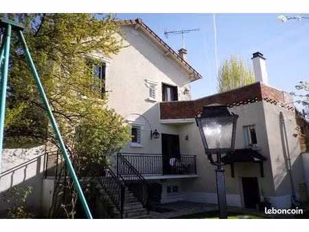 pavillon 6 pièces 115 m²