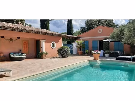 maison de luxe à vendre à tourtour
