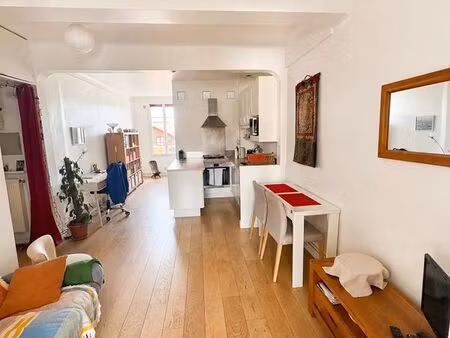 appartement 2 pièces - metro croix de chavaux