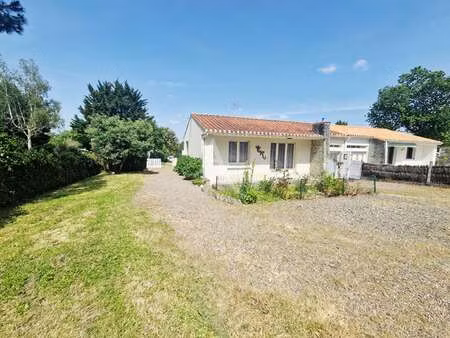 vente maison à la chaize-giraud (85220) : à vendre / 78m² la chaize-giraud