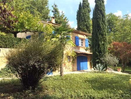 maison de luxe à vendre à montferrat