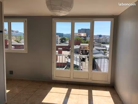 bel appartement 2 pièces de 35m2 à proximité immédiate de paris
