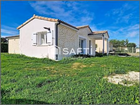 vente maison à saint-sauvant (86600) : à vendre / 113m² saint-sauvant