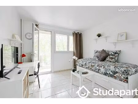 chambre 1 pièce 10 m²