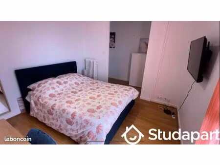 chambre 1 pièce 12 m²
