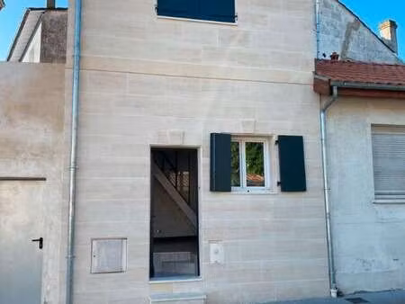 location appartement 2 pièces à bordeaux (33000) : à louer 2 pièces / 26m² bordeaux