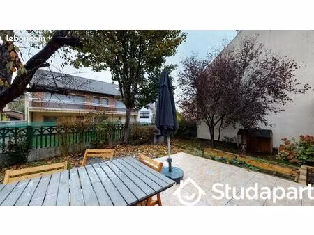 chambre 1 pièce 15 m²