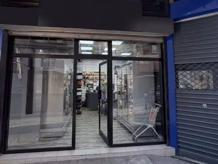 local 55 m² bondy