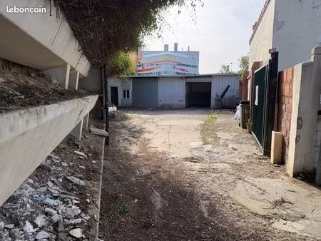 local toute activité dans zone industrielle à saint-denis